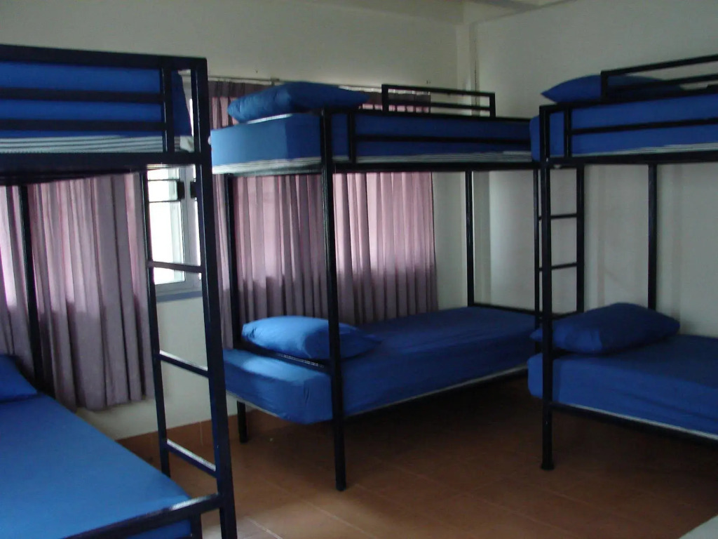 Center Point Dorm Room
