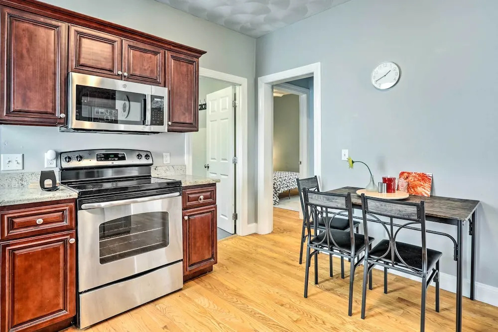 Providence Apartment 1 Mi to Brown University