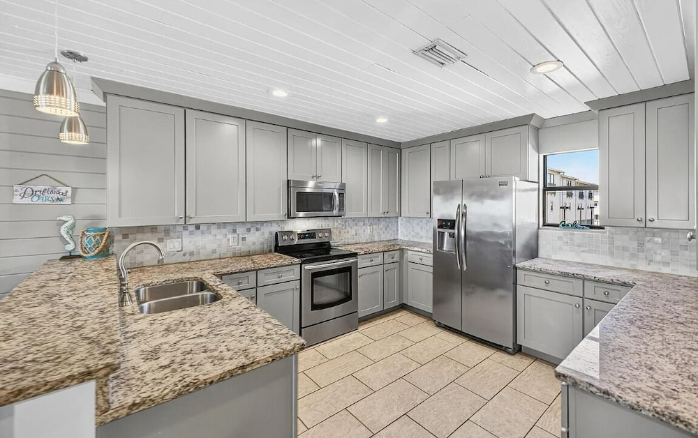 Costa Vista Townhouse #13