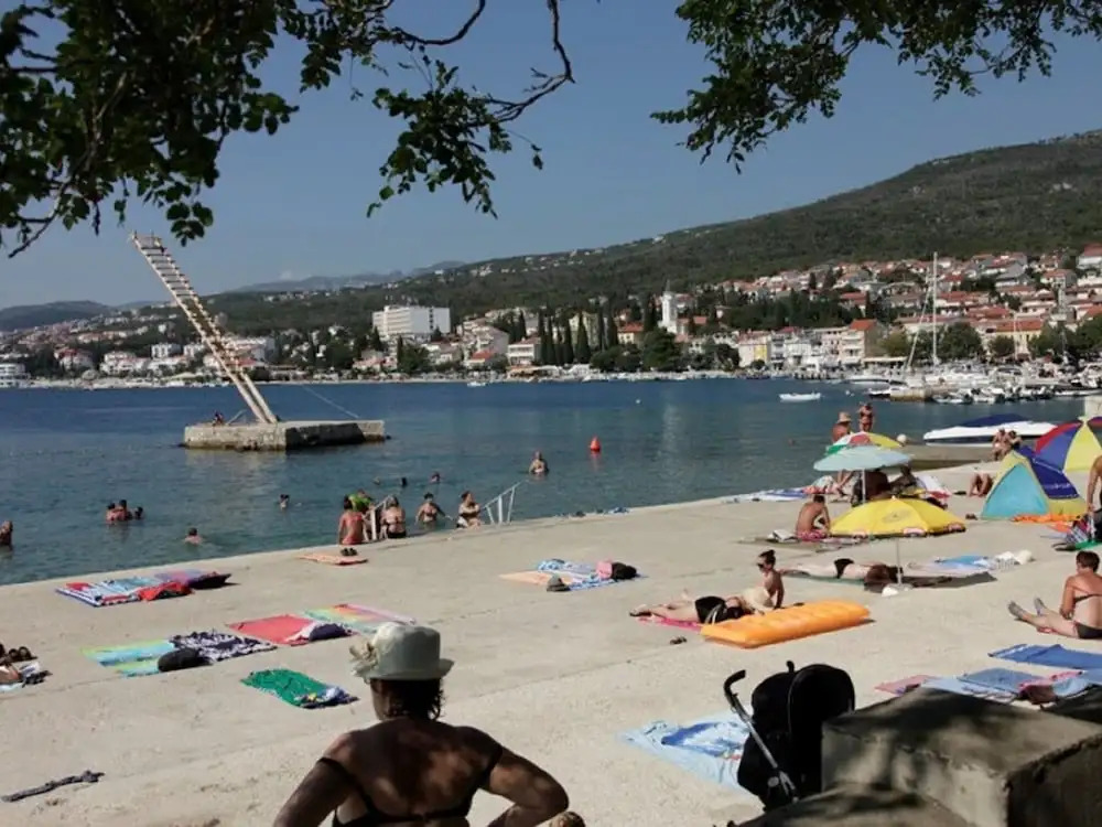 Spacious Apartment in Selce With Sea View