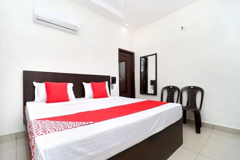 OYO 24142 Hotel Smart King