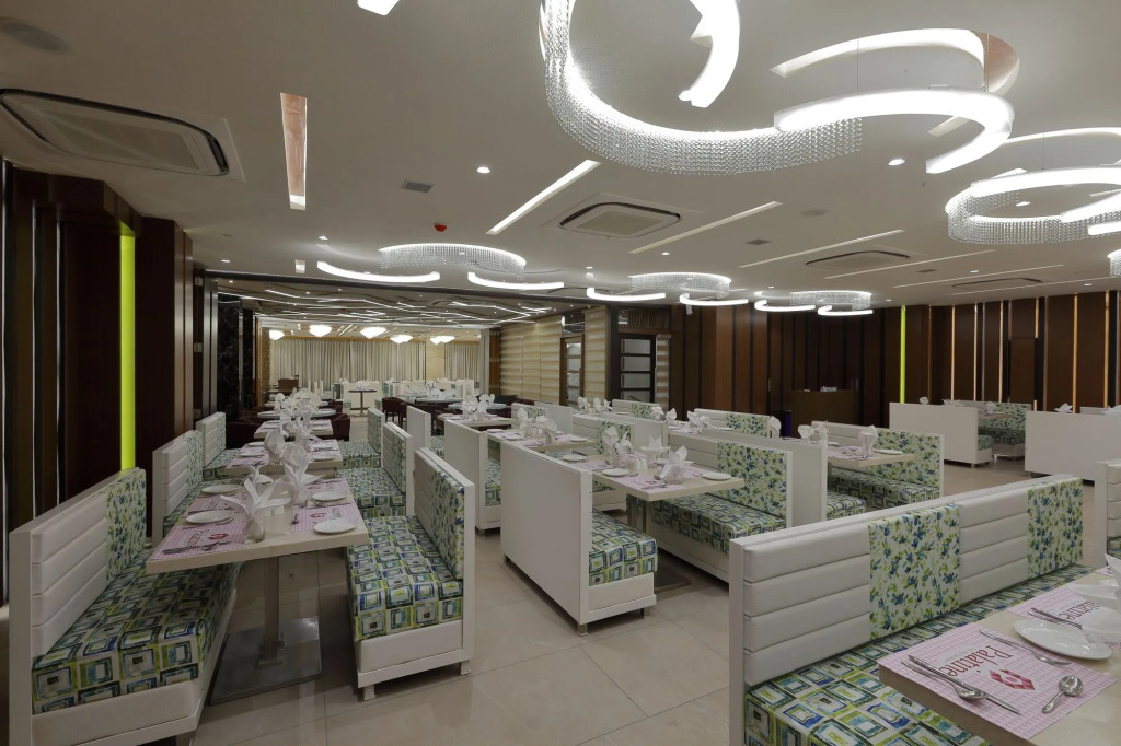 Hotel Pragati The Grand