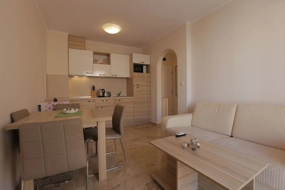 Venera & Anastasia Palace Apartments