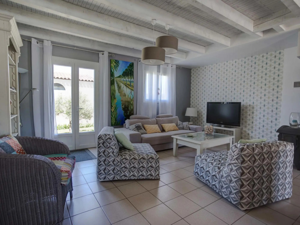 Villa in Beaufort with Private Pool