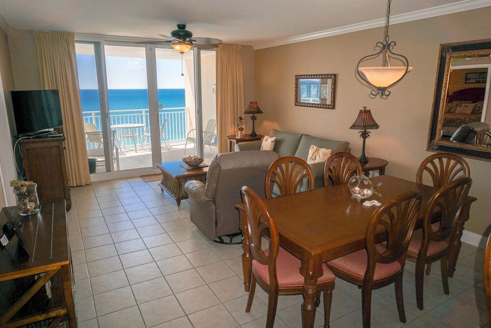 Emerald Beach 1725 - 1083851