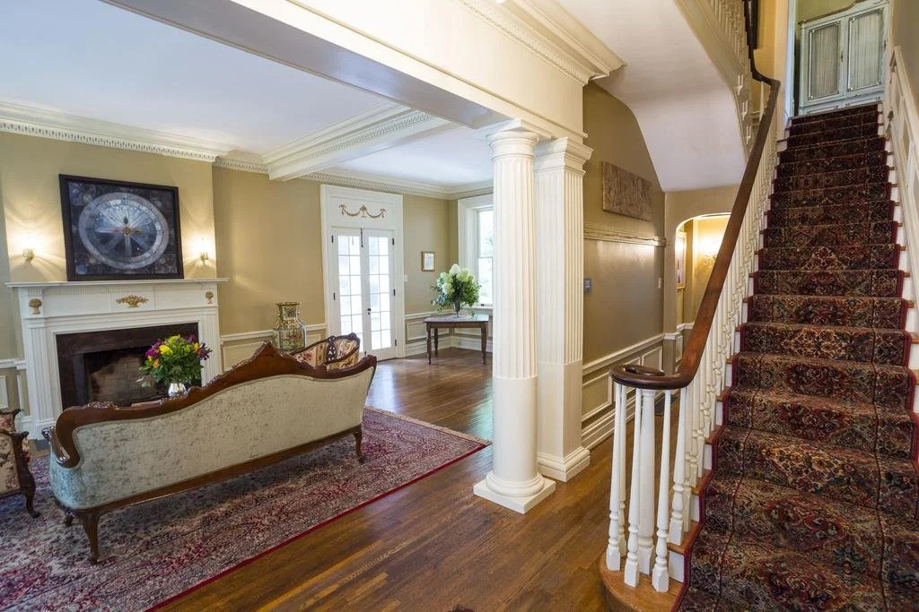 Hollinger House