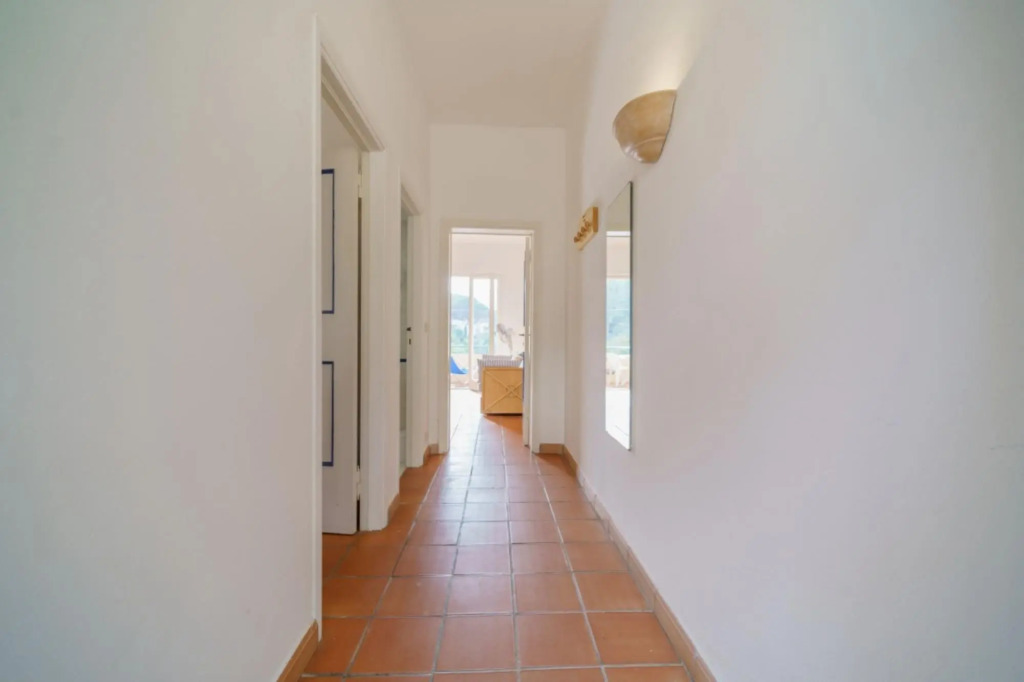 Baia Blu 2 in a small complex of colourful houses that directly overlooks the beach of Forno.-BAIA BLU N°2