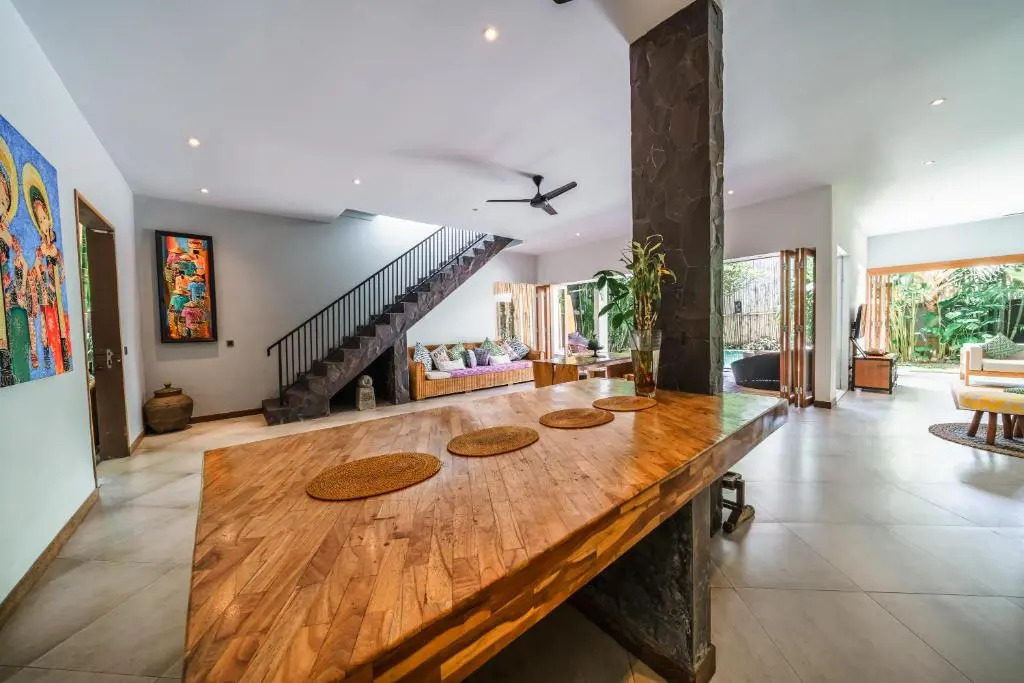 Puri Aman - Unique & Lush 3BR Pool Villa - Next to Gigi Susu & Walk to Beach