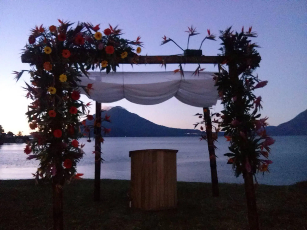 Bahía Del Lago