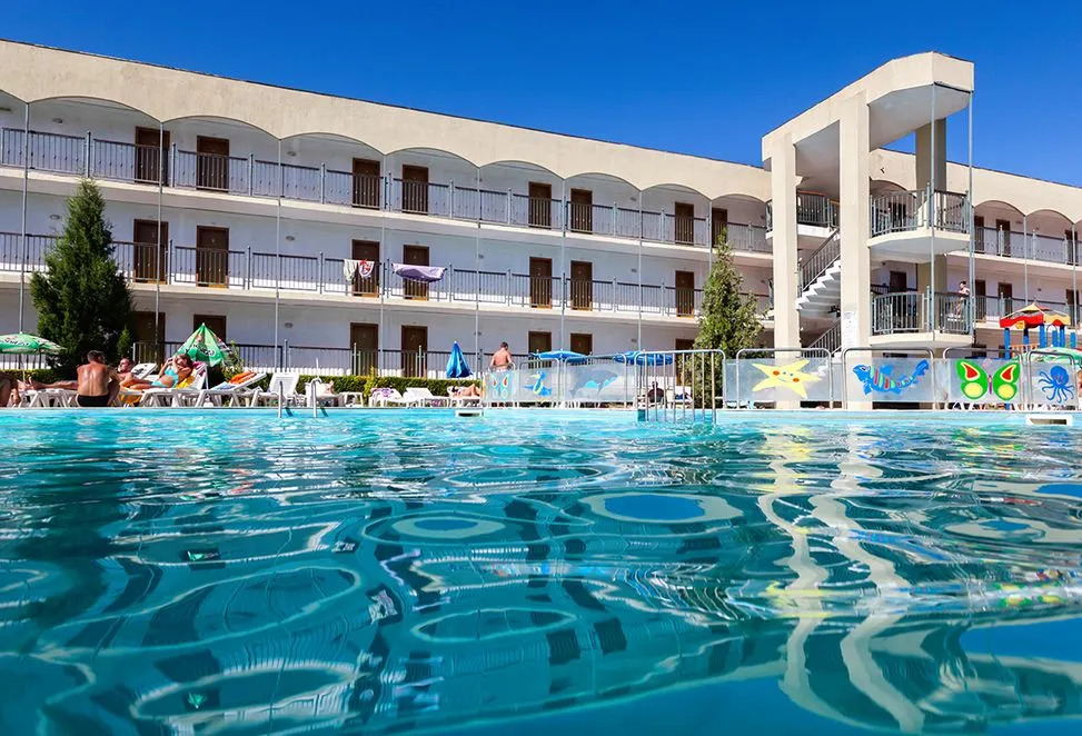 Amfora Beach Hotel
