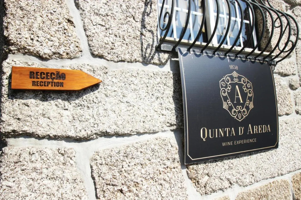 Quinta dAreda Wine&Pool Experience