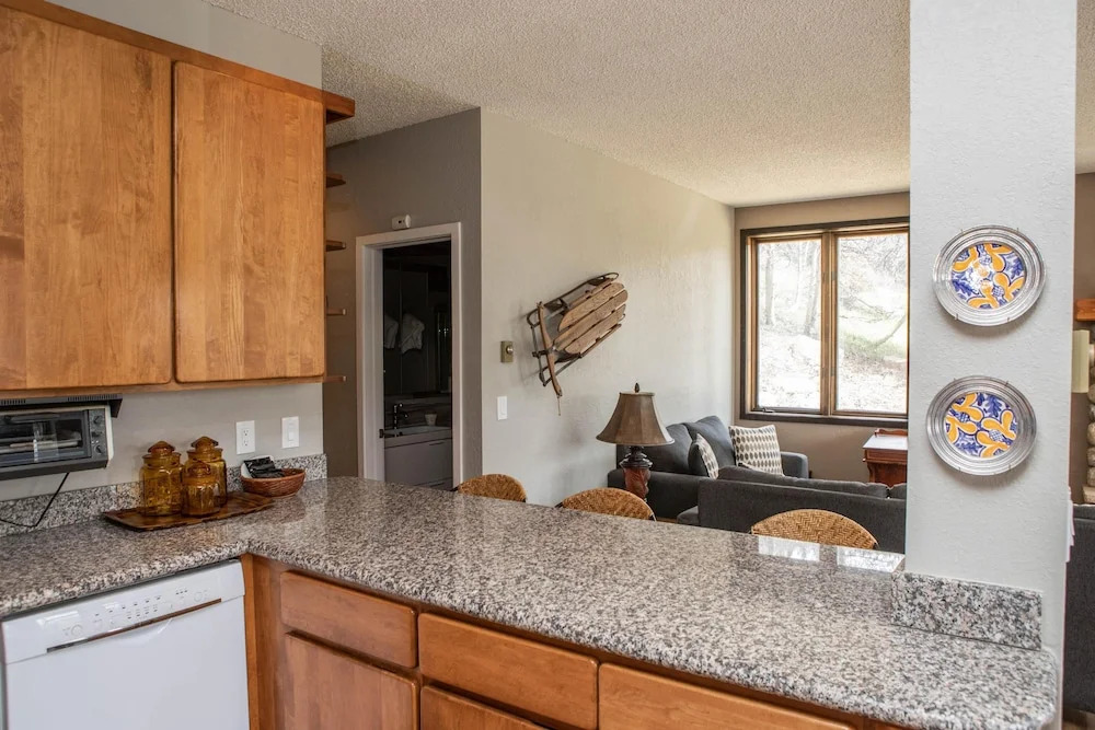 Sunvail S 11a 3 Bedroom Condo by RedAwning