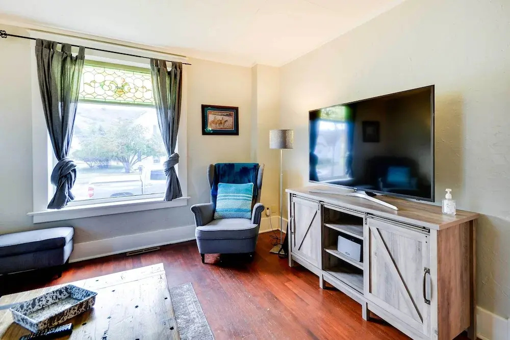 Red Lodge Home on Broadway - 15 Min to Ski Resort!