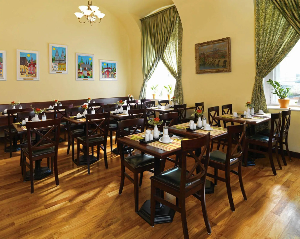 Hotel Julian