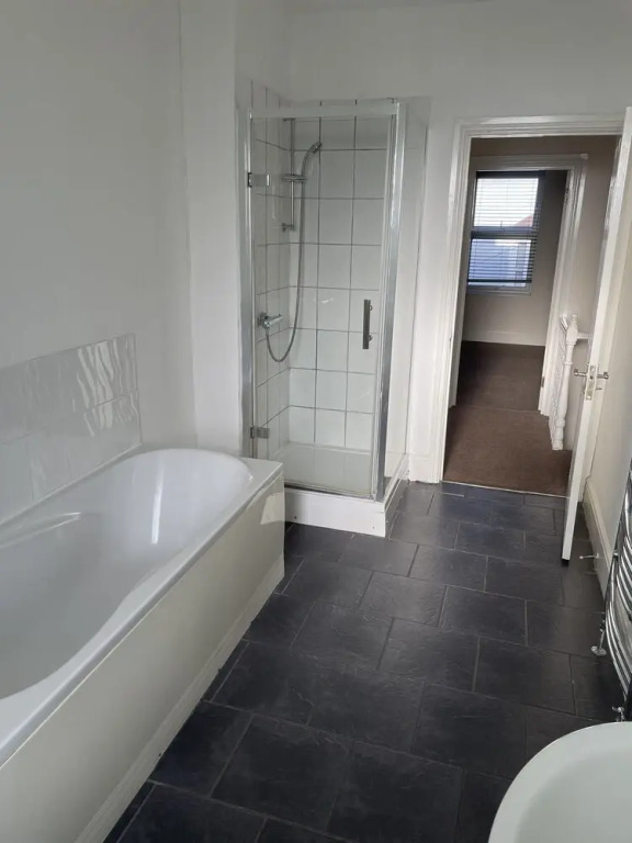 Immaculate 3-bed House Near Stokes Croft Bristol