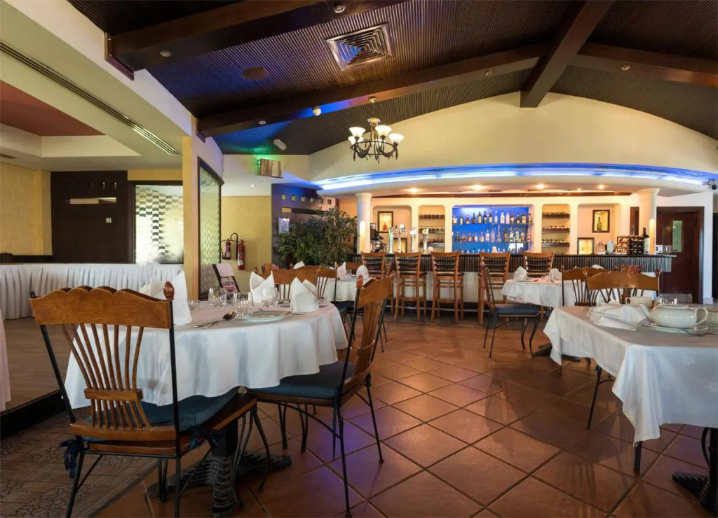 Barracuda Resort