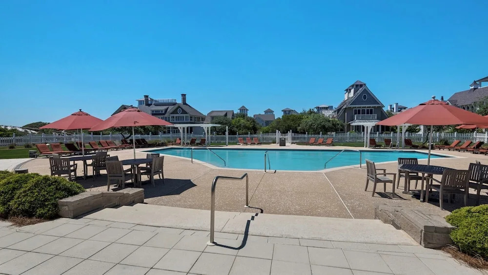 Watersound 4BR w/ Heated Pool, Golf Carts & Bikes - Sleeps 12