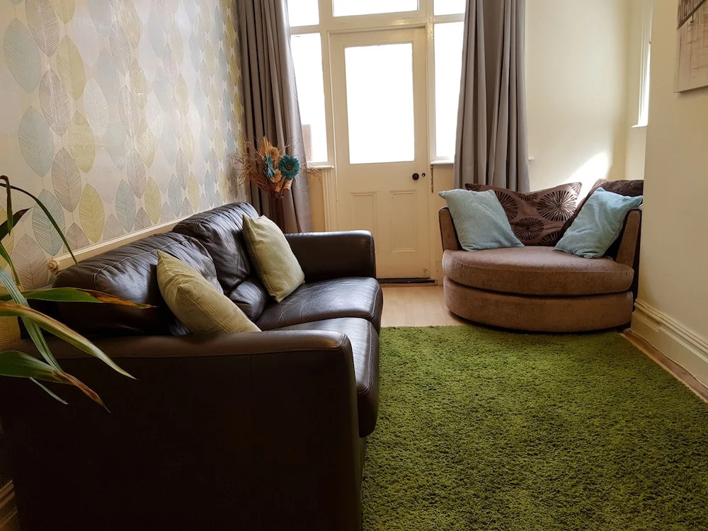 Liss Budget Rooms