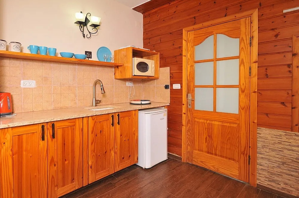 Mul Kineret Suites