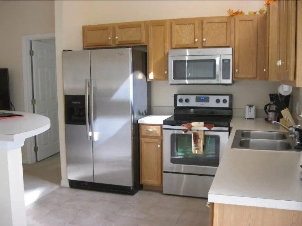 Southern Beauty With Private Pool 3 Bedroom Home