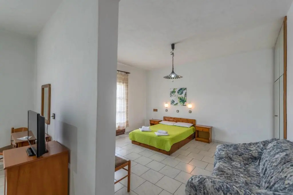 Filosxenia Natasa Hotel