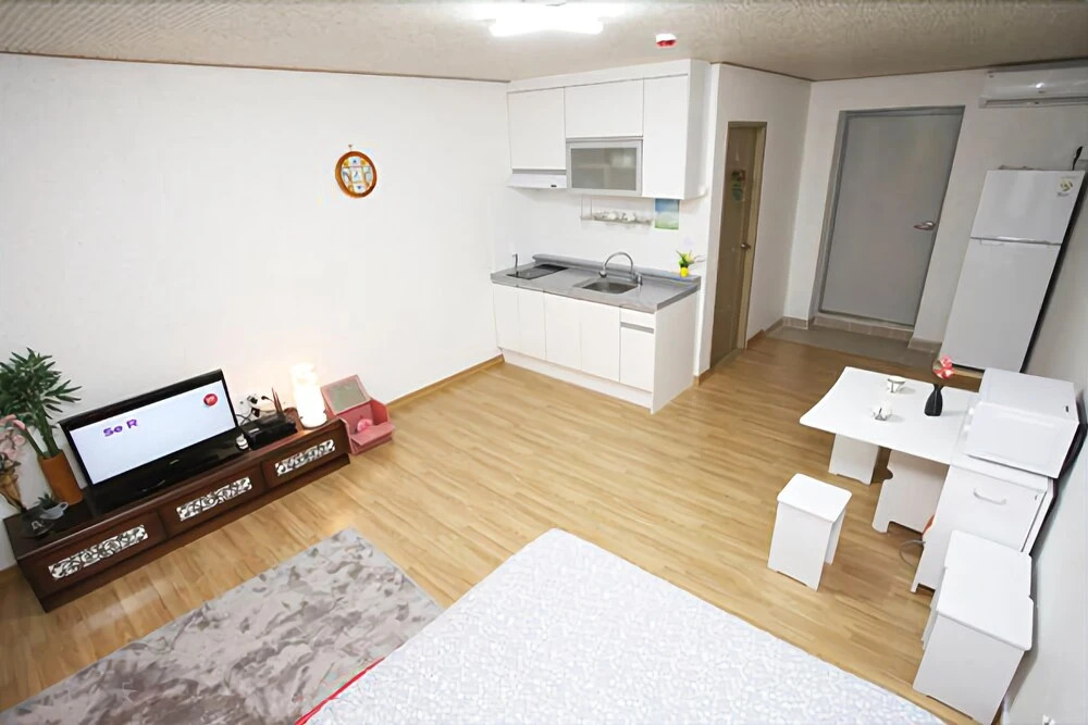 Pocheon Cloud Healing Valley Pension