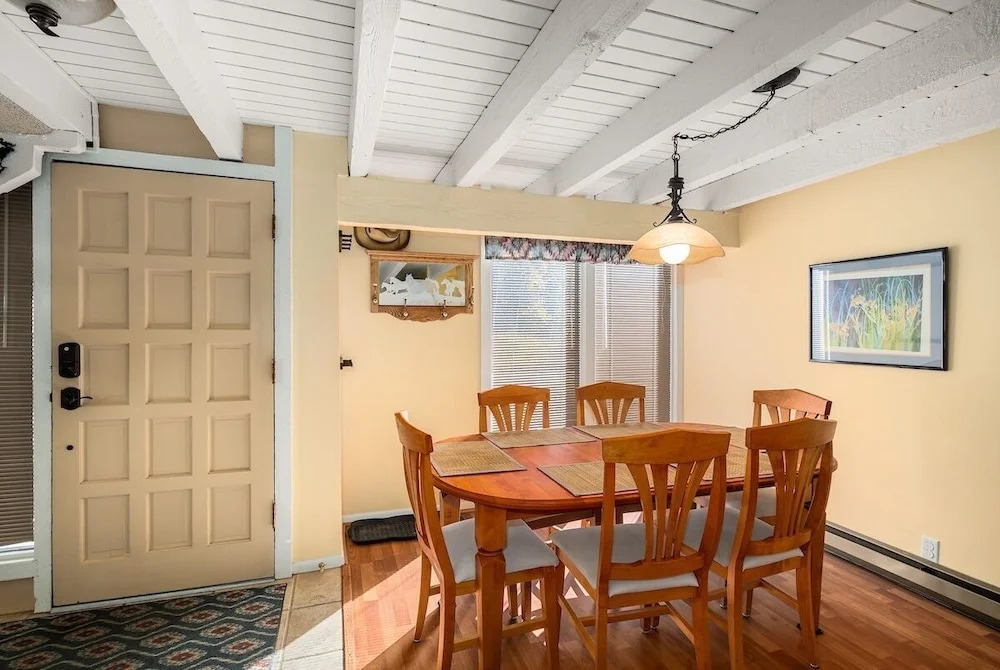 Hillsider 7 2 Bedroom Townhouse