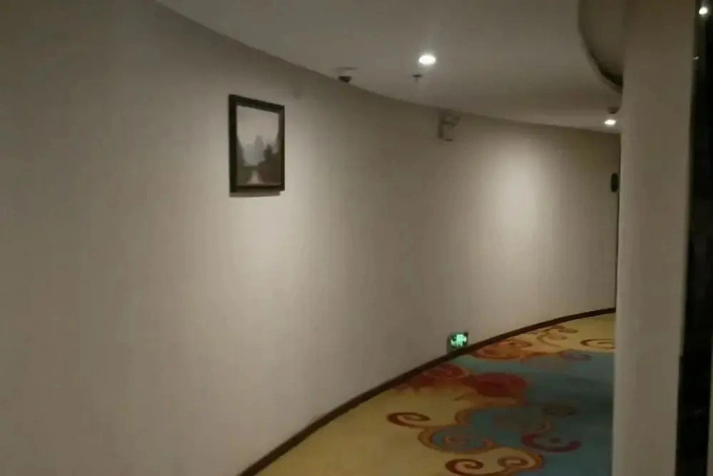 Jiaruisi Hotel
