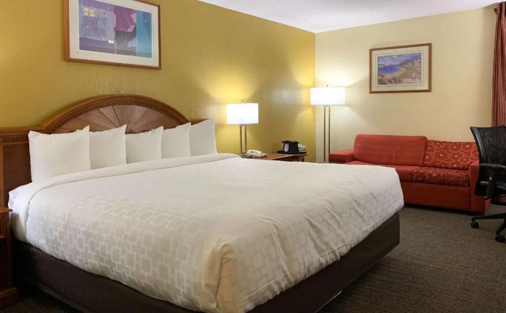 LeBossier Hotel