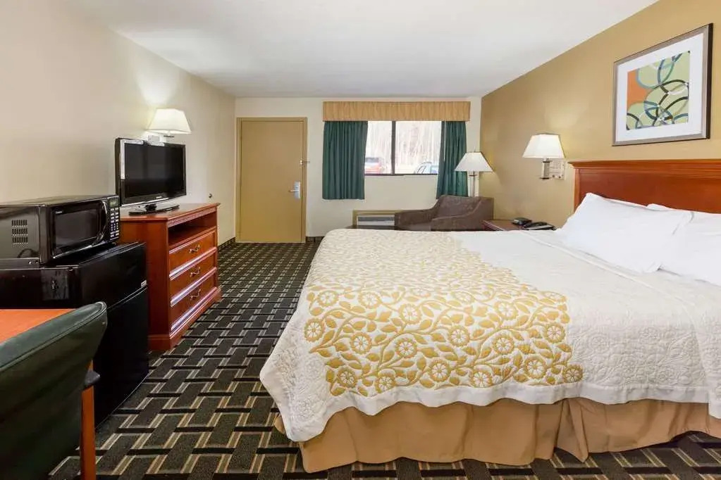 Days Inn Kent - Akron