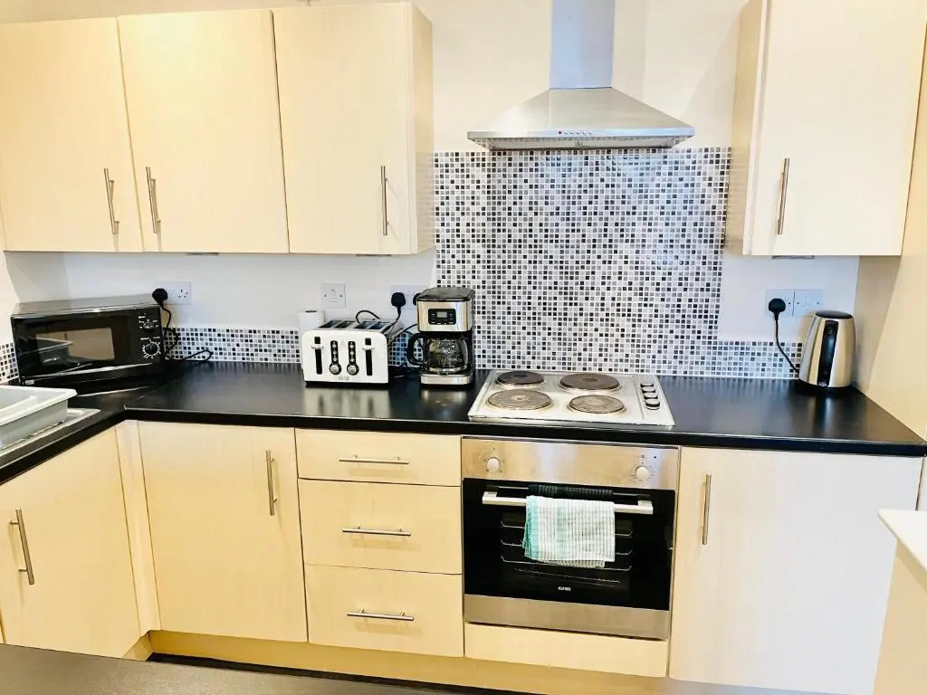 Ilkley Apartment with Parking