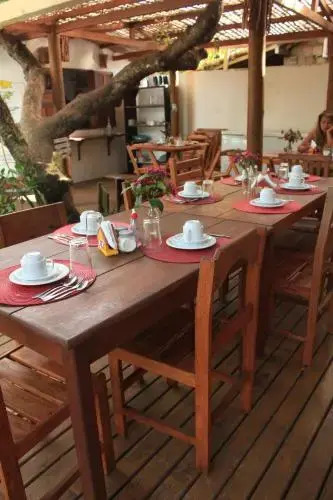 Canoa Hostel Suites