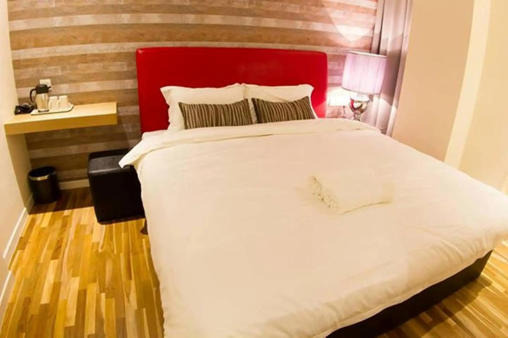 Mood Hotel