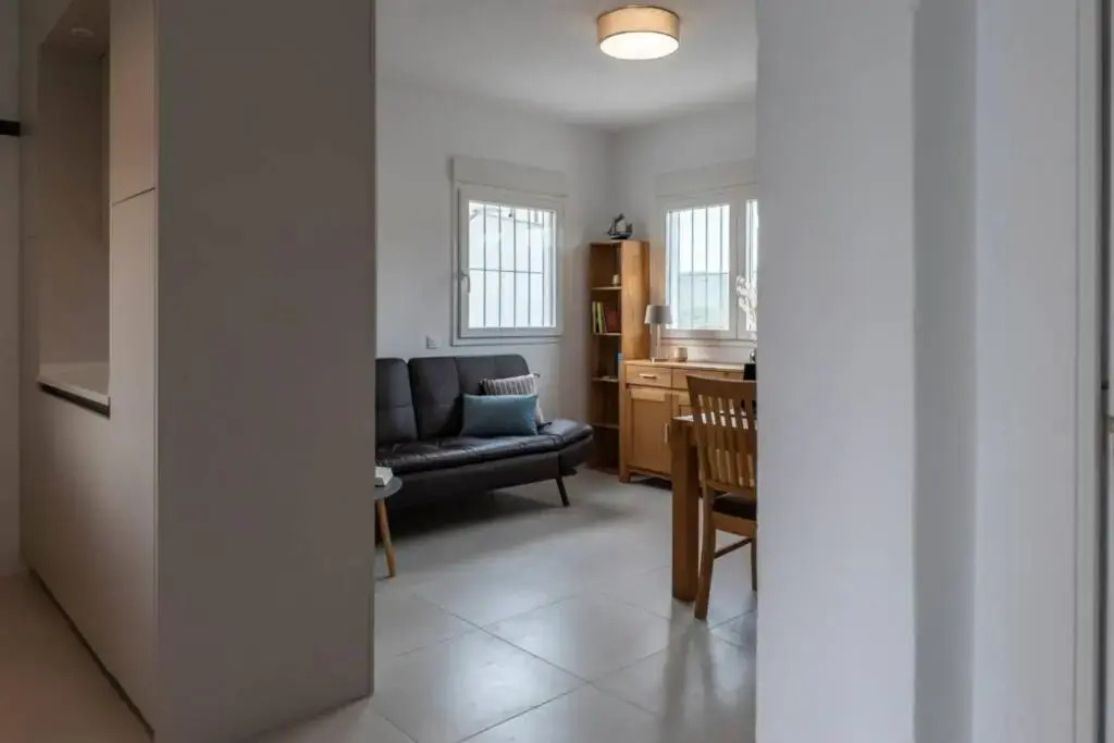 TurAlmeria - Casa Tranquila con Jardín y Aparcamiento privado