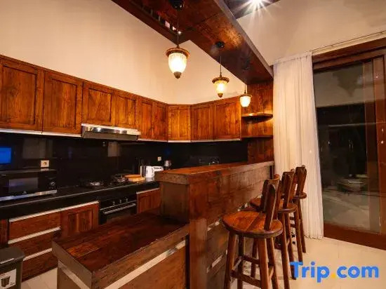 Magnifica Villa Canggu - 3BR Private villa 5 mins to Finns Beach Club