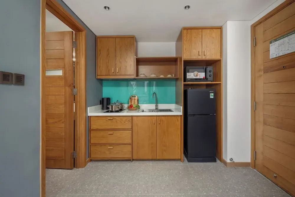 Vernal hotel & Apartment office