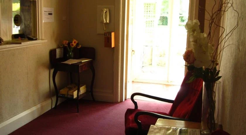 The Cecil Guesthouse
