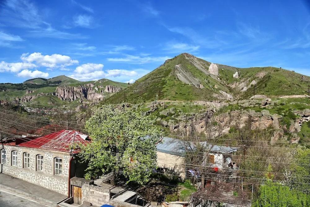 Отель Лара