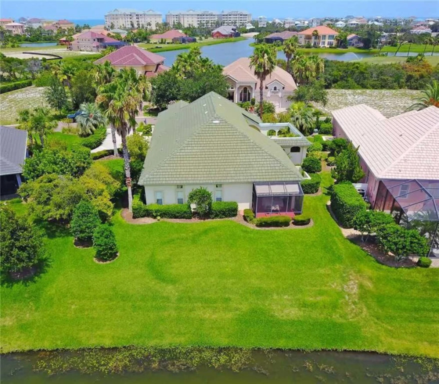 Royal Swan - Three Bedroom Home