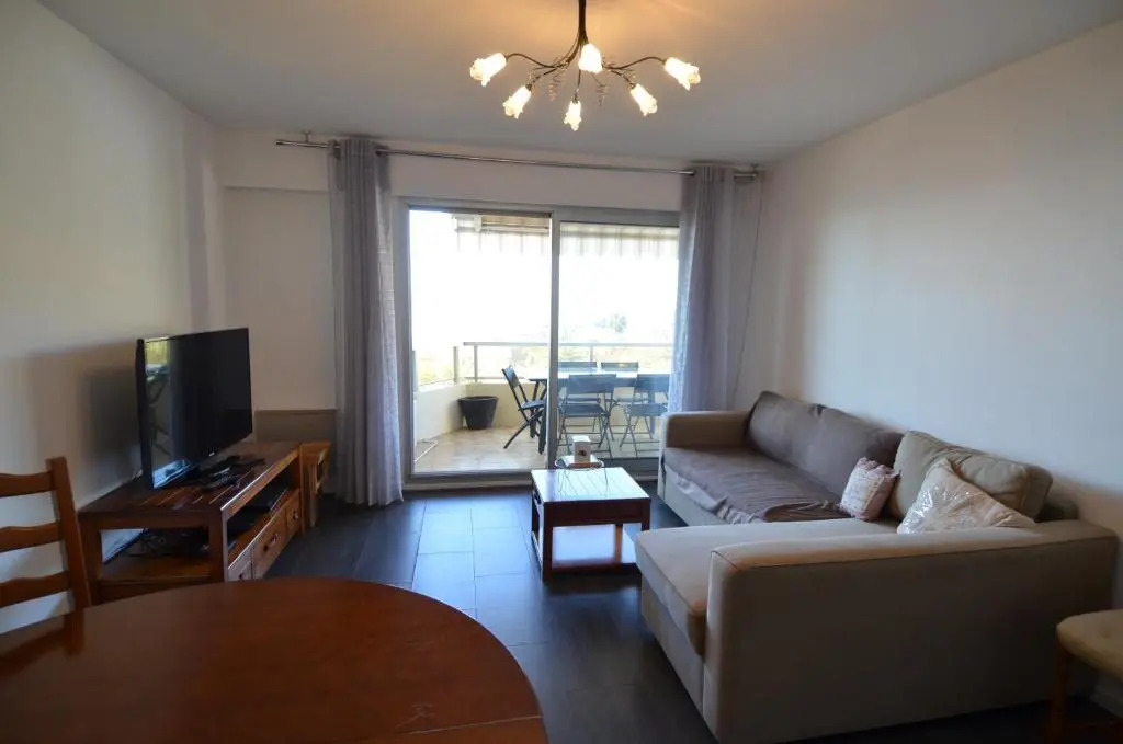 Appartement 5 personnes avec piscine sur la Corniche Fleurie à Nice