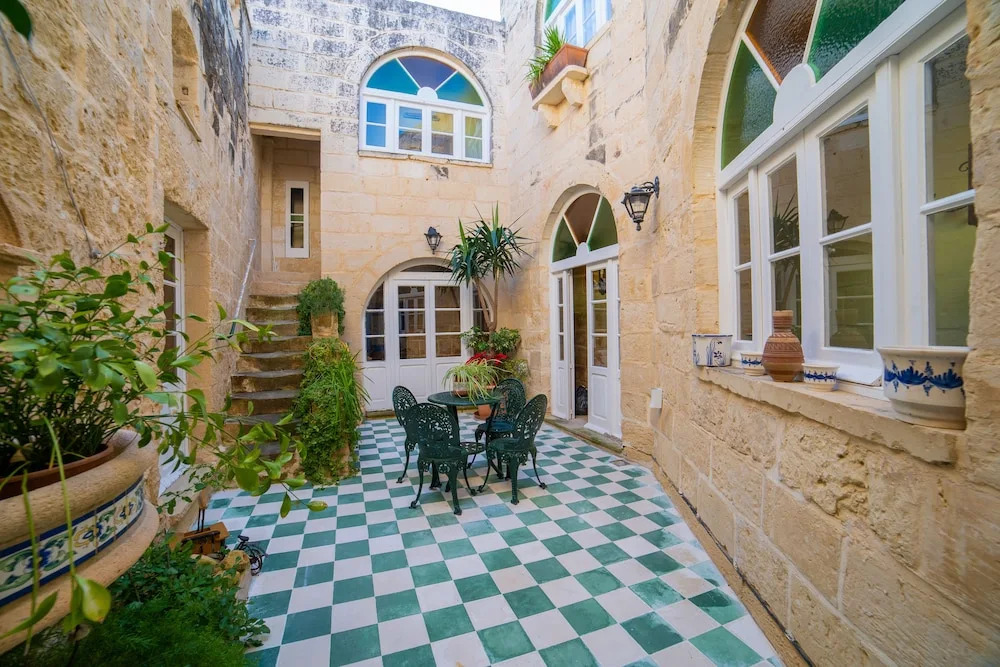 Village Knights Accommodation