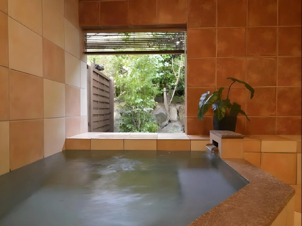 Yugawara Bay Mandarin House