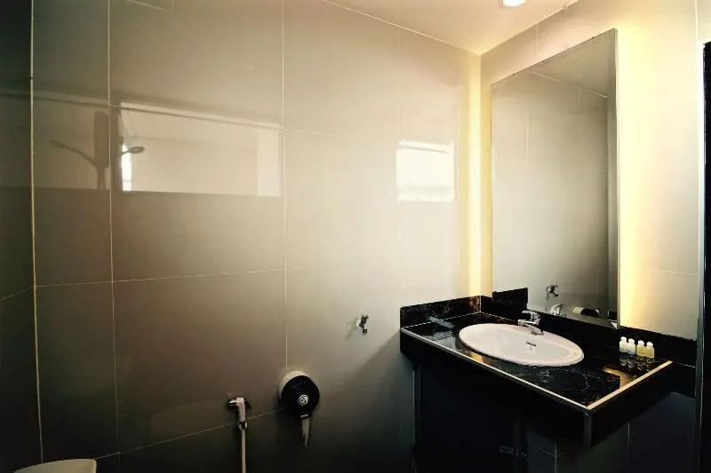 OYO 128 Kkinn South Pattaya Hotel