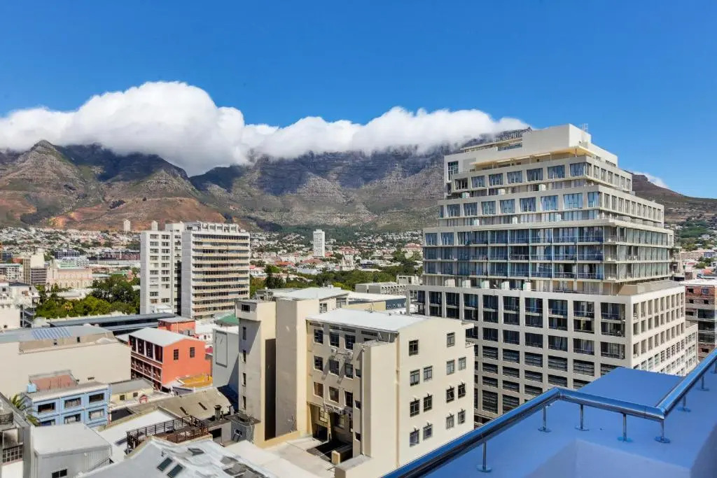 Trendy New York Style Apartment near Table Mountain