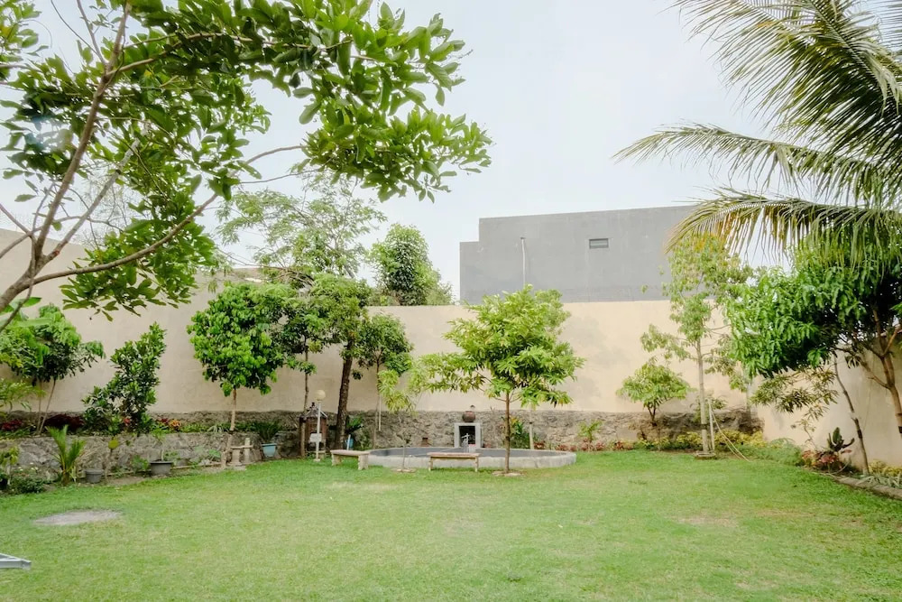 Oyo1509 Candi Panggung Family Guesthouse