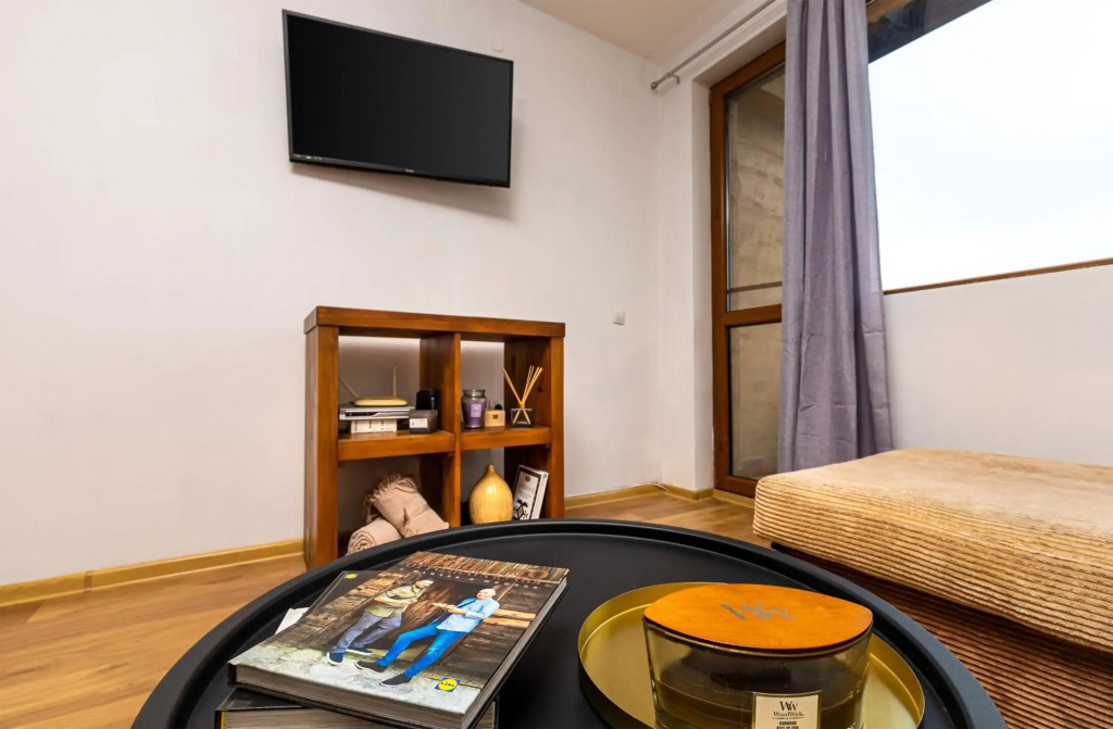The Walnut 2BD Apartment