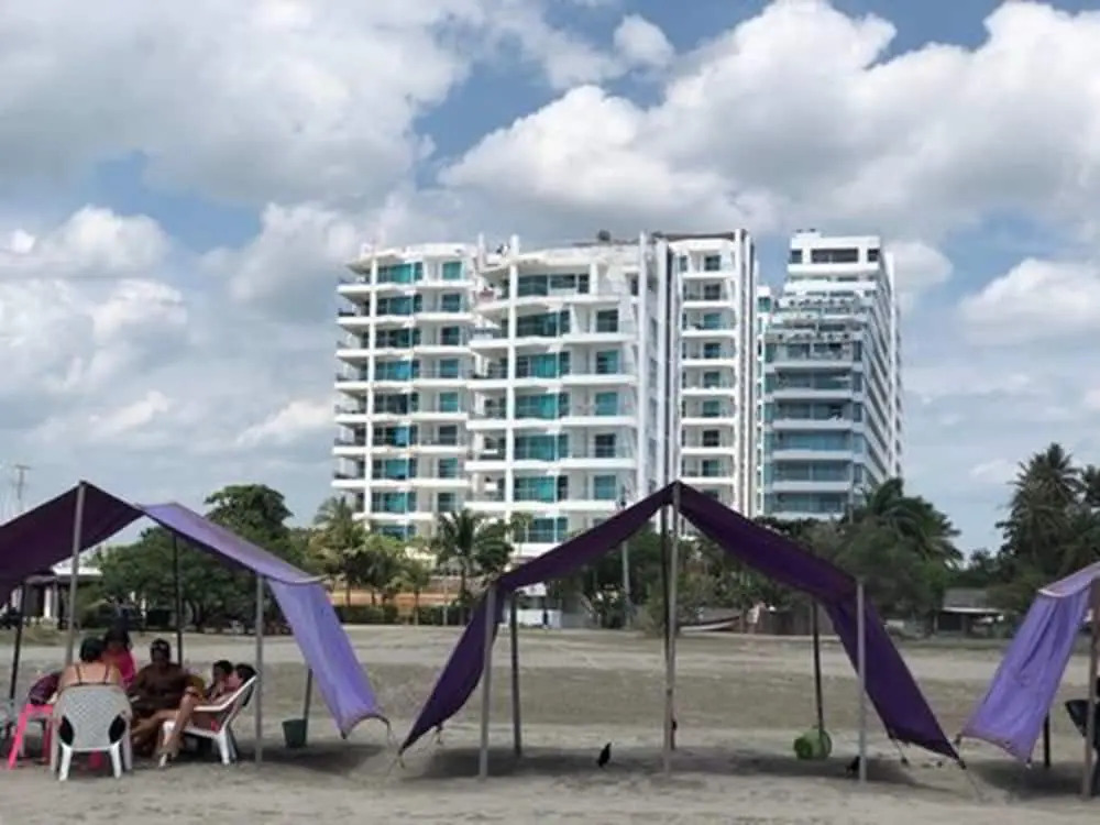 Apartamento de Lujo Frente al Mar
