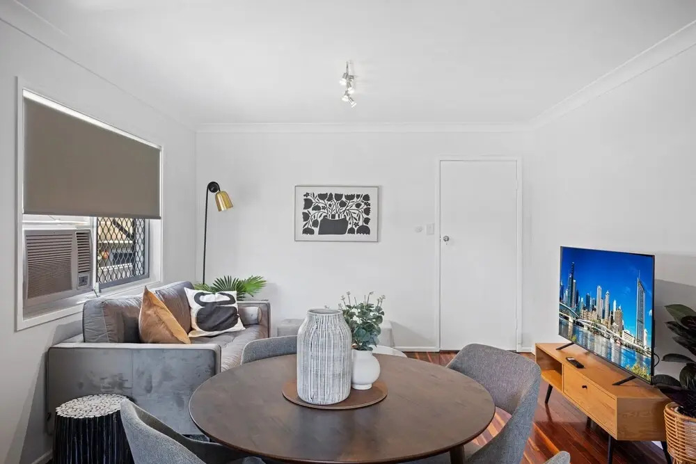 Windsor Cosy 2-bedroom Unit in Quiet Neighborhood