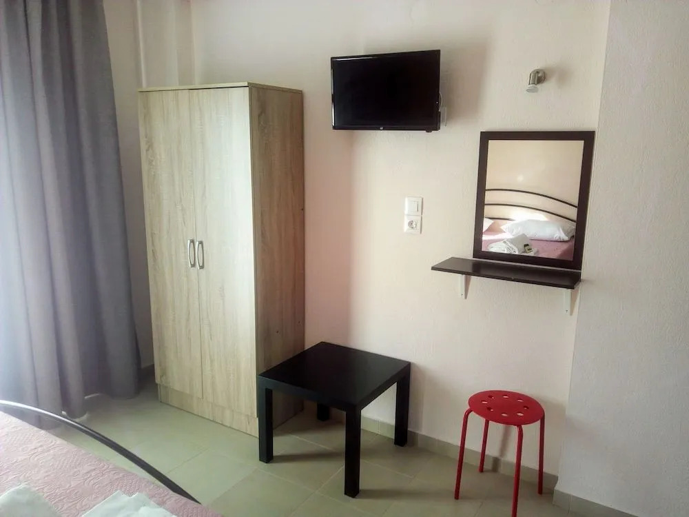 Persefoni Rooms