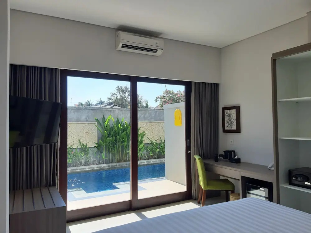 Palette Signature Hotel